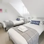 Nyaraló Chine
